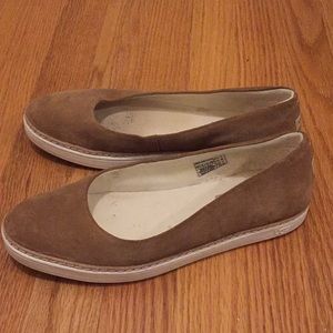 UGG Loafers Flats size 8.